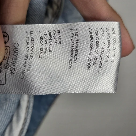 We The Free Madison City Denim DYI Vest Jacket Women's Size Medium Altered - Picture 10 of 16